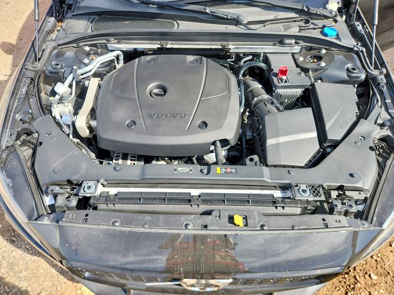 Photo 11 from auction – 2021 VOLVO S60 with VIN 7JR102TZ4MG118478