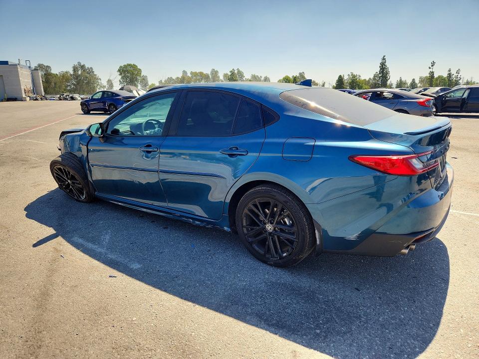 Foto 2 de la subasta – 2025 TOYOTA CAMRY con VIN 4T1DAACK4SU194119