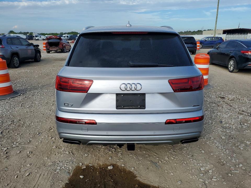 Фото 6 с аукциона – 2019 AUDI Q7 с VIN WA1VAAF78KD048946