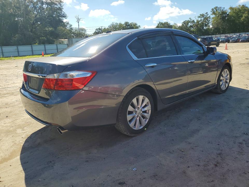 Photo 3 from auction – 2015 HONDA ACCORD with VIN 1HGCR3F8XFA002893