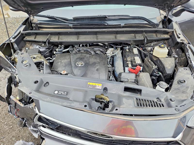 Photo 12 from auction – 2022 TOYOTA HIGHLANDER with VIN 5TDHZRBH7NS248430