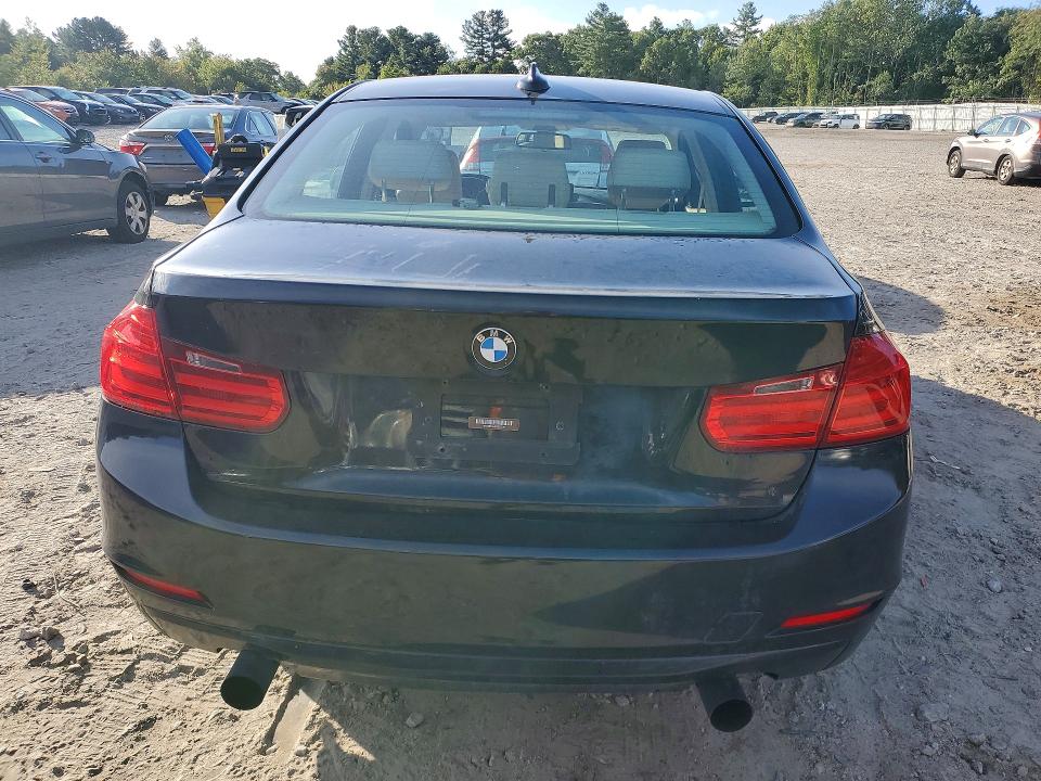 Photo 6 from auction – 2013 BMW 328 with VIN WBA3B5C54DF596578