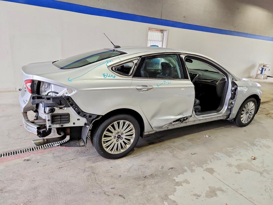 Photo 3 from auction – 2013 FORD FUSION with VIN 3FA6P0LU5DR218077
