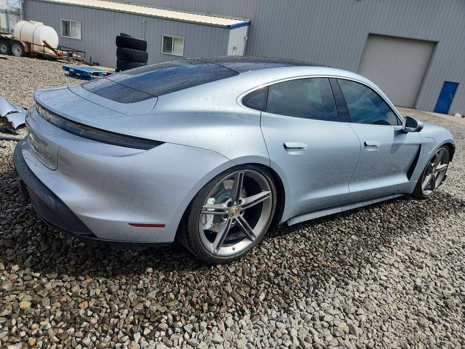 صورة رقم 3 من المزاد - 2020 PORSCHE TAYCAN مع VIN WP0AB2Y19LSA54433