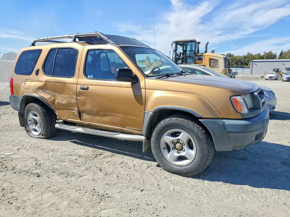 Снимка 4 от търг – 2000 NISSAN XTERRA с VIN 5N1ED28T0YC586869