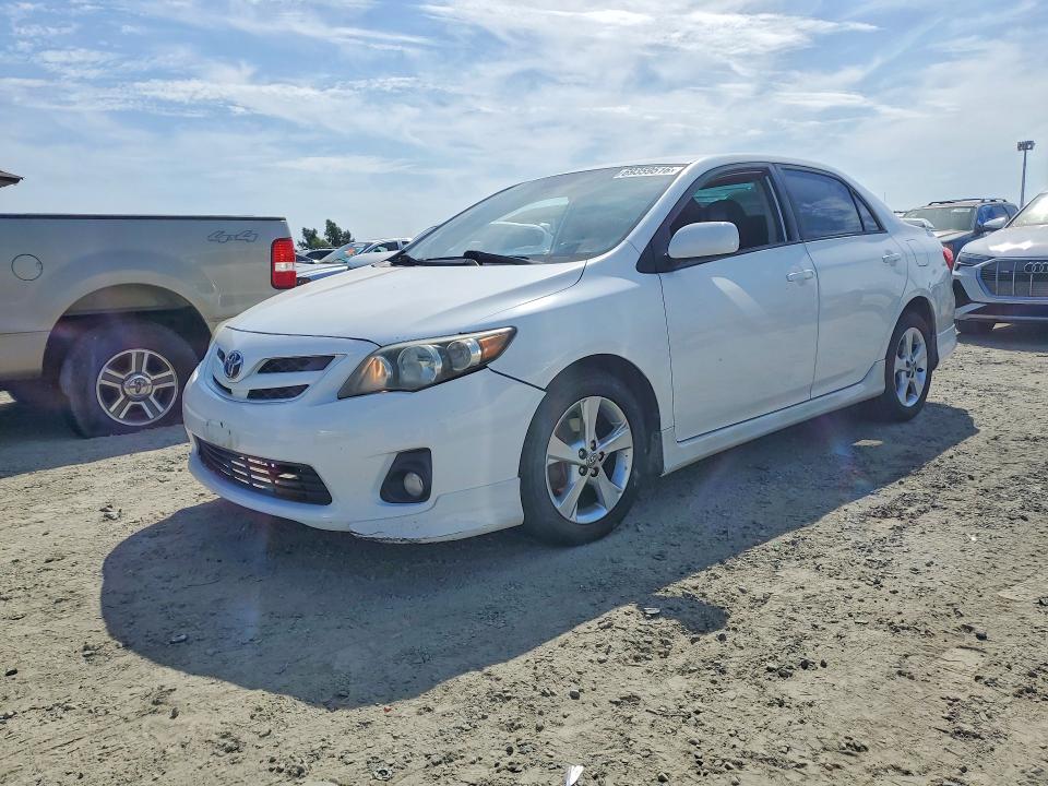 TOYOTA COROLLA 2013 with VIN 2T1BU4EE6DC983271 - Photo from auction