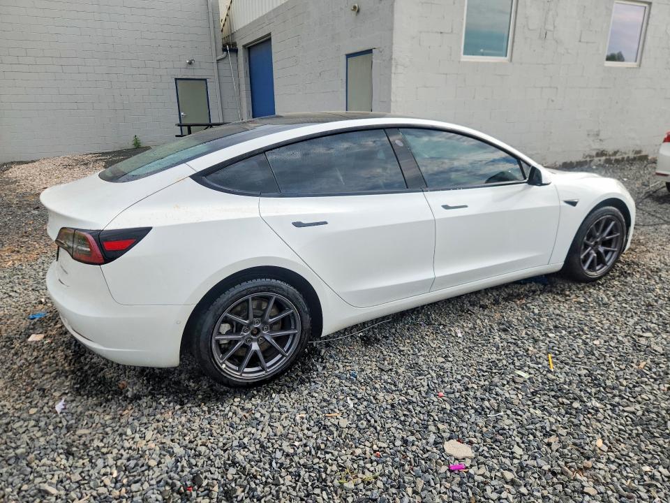 Photo 3 from auction – 2022 TESLA MODEL 3 with VIN 5YJ3E1EB6NF207192