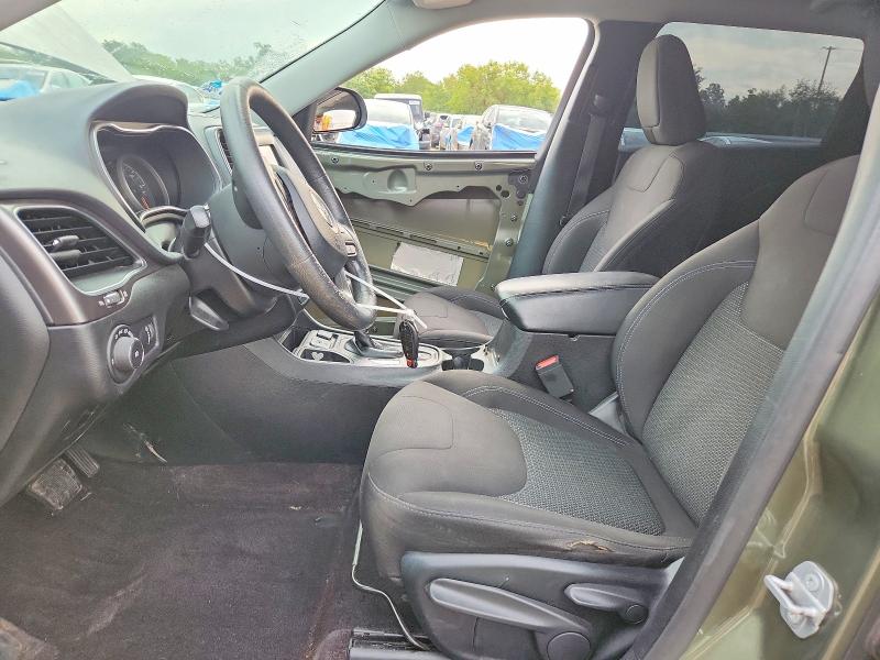 Photo 7 from auction – 2019 JEEP CHEROKEE with VIN 1C4PJLCB9KD242436