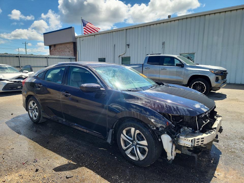 Photo 4 from auction – 2016 HONDA CIVIC with VIN 19XFC2F58GE045897