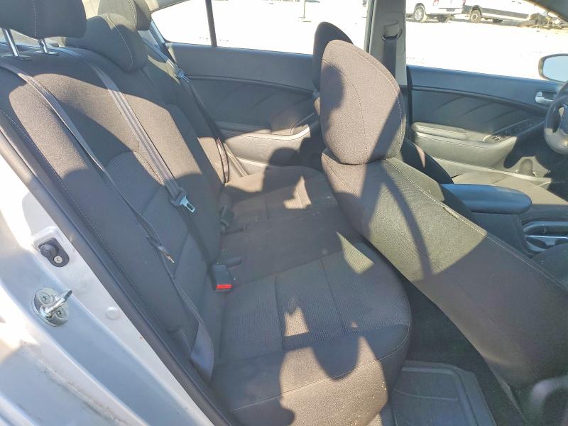 Фото 10 с аукциона – 2018 KIA FORTE с VIN 3KPFK4A77JE241876