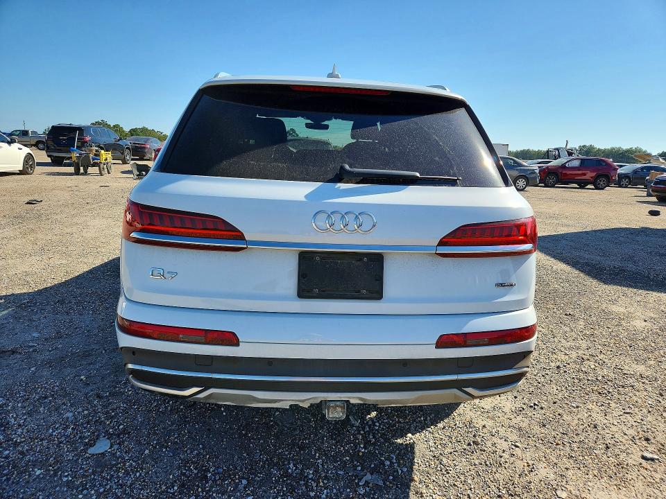 Фото 6 с аукциона – 2020 AUDI Q7 с VIN WA1VXAF79LD009931