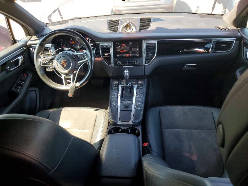 Photo 8 from auction – 2017 PORSCHE MACAN with VIN WP1AA2A58HLB09354