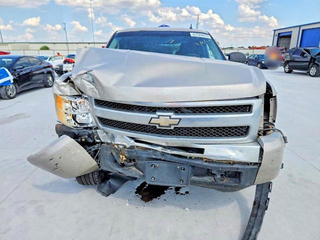 Снимка 5 от търг – 2009 CHEVROLET SILVERADO с VIN 1GCEK19C39Z238341