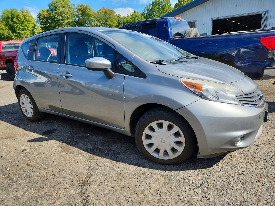 Снимка 4 от търг – 2015 NISSAN VERSA NOTE с VIN 3N1CE2CP9FL366167