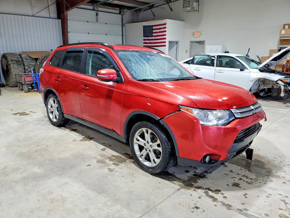 Снимка 4 от търг – 2015 MITSUBISHI OUTLANDER с VIN JA4AD3A3XFZ007698