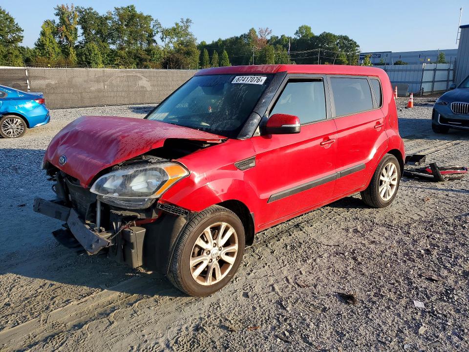 KIA SOUL 2013 with VIN KNDJT2A68D7618769 - Photo from auction