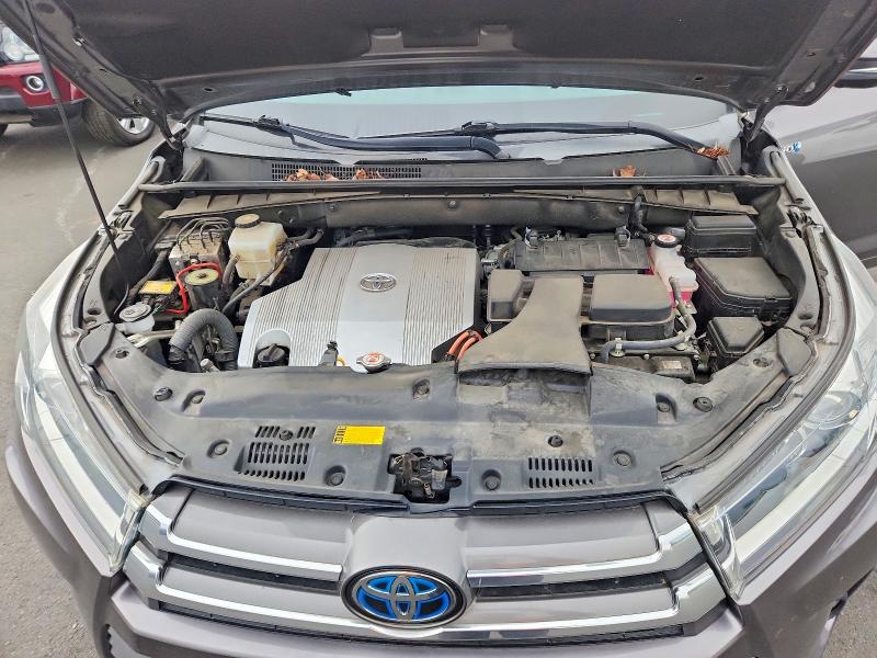 Photo 11 from auction – 2019 TOYOTA HIGHLANDER HYBRID with VIN 5TDDGRFH3KS062913