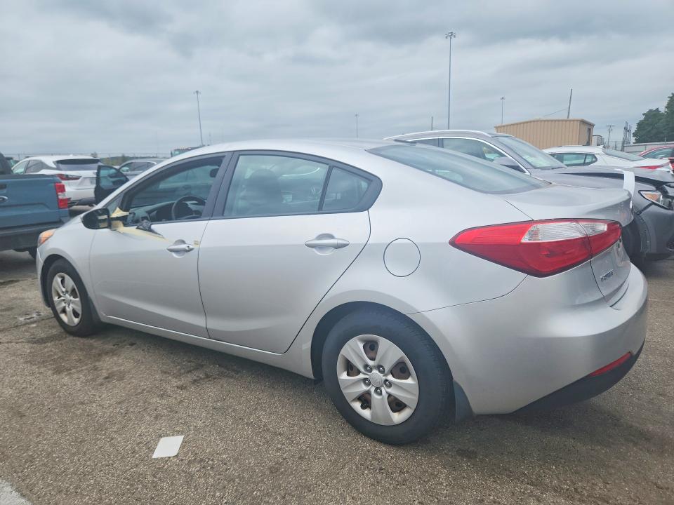 Фото 2 с аукциона – 2015 KIA FORTE с VIN KNAFK4A65F5313567