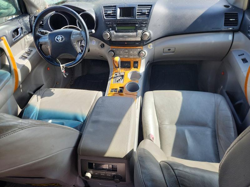 Zdjęcie 8 z aukcji – 2008 TOYOTA HIGHLANDER z VIN JTEEW44A082019433