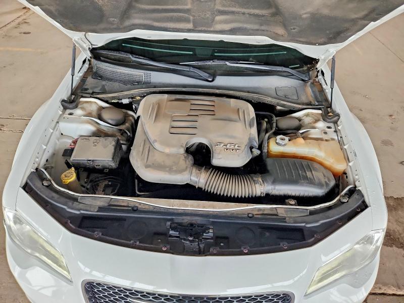 صورة رقم 11 من المزاد - 2015 CHRYSLER 300 مع VIN 2C3CCARGXFH808827