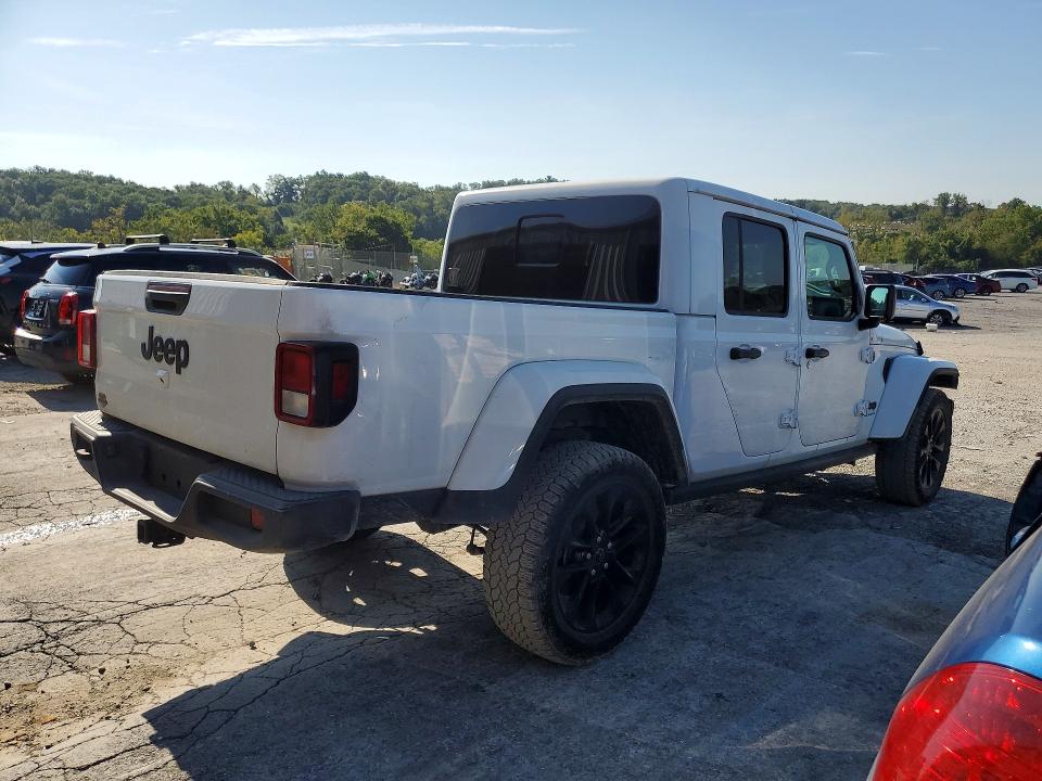Photo 3 from auction – 2024 JEEP GLADIATOR with VIN 1C6HJTAG1RL125962