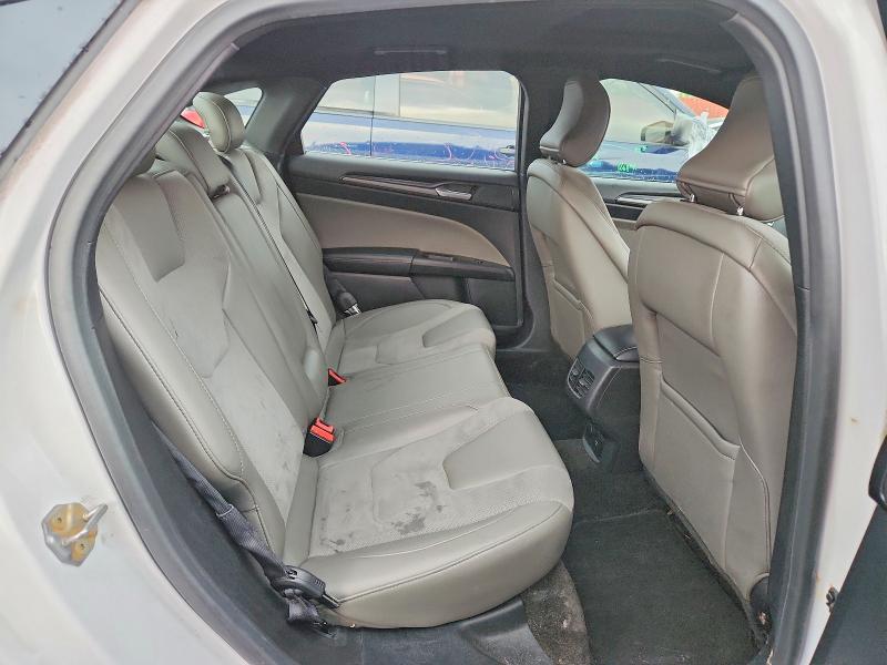 Photo 10 from auction – 2017 FORD FUSION with VIN 3FA6P0VP0HR376419