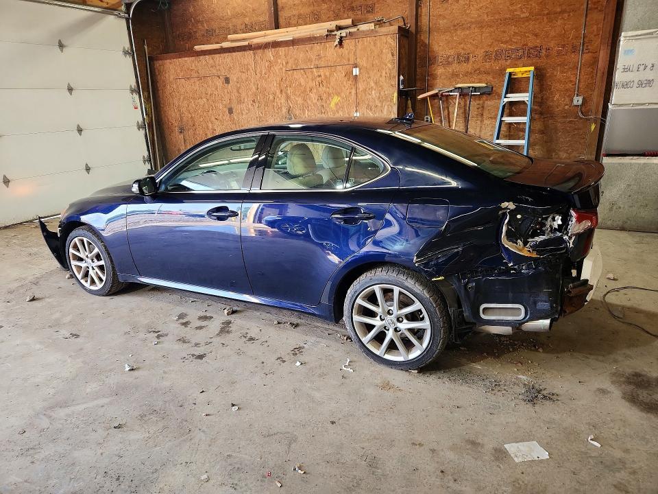 Photo 2 from auction – 2011 LEXUS IS with VIN JTHCF5C26B5052694