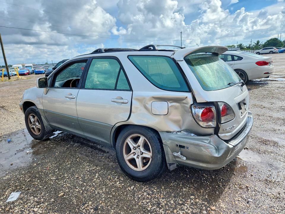 Foto 2 de la subasta – 2002 LEXUS RX con VIN JTJGF10U520140468