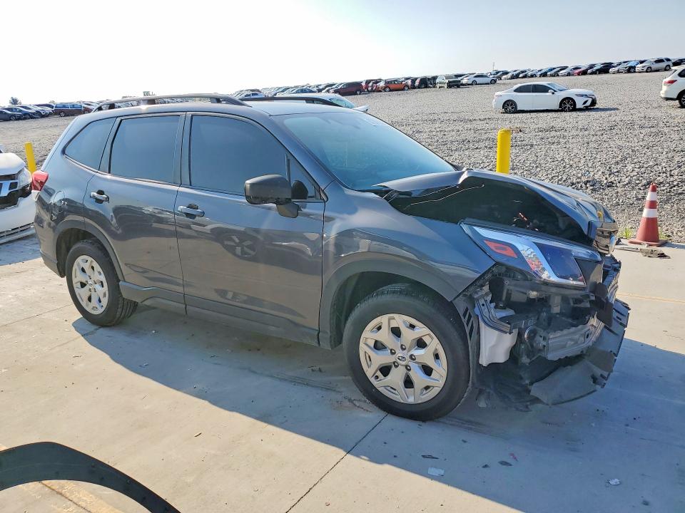 Photo 4 from auction – 2023 SUBARU FORESTER with VIN JF2SKACC5PH426357