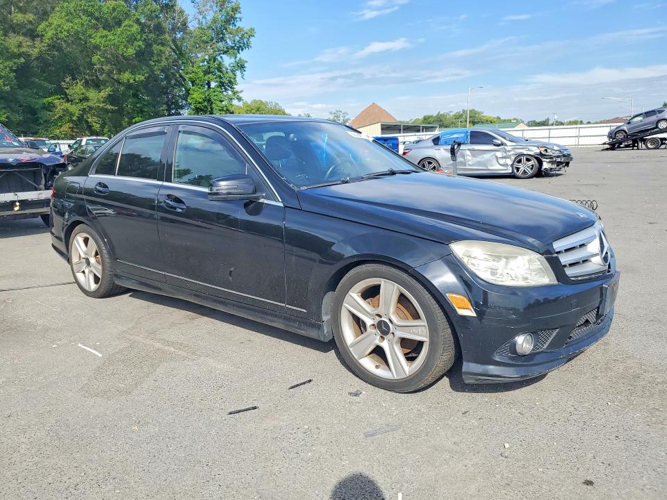 Photo 4 from auction – 2010 MERCEDES-BENZ C with VIN WDDGF8BB9AR095865