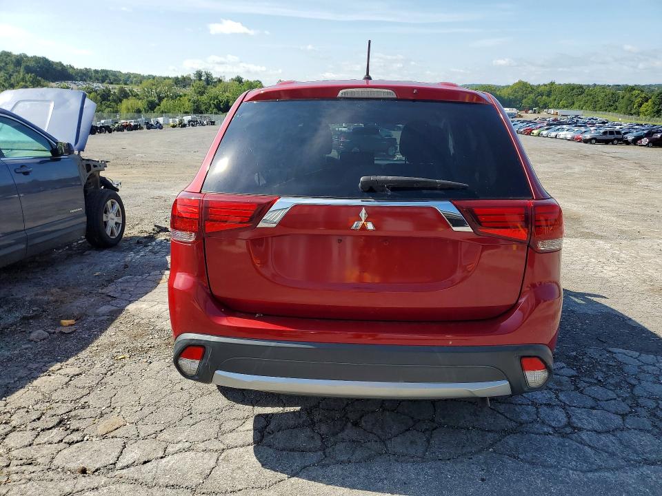 Фото 6 с аукциона – 2016 MITSUBISHI OUTLANDER с VIN JA4AD2A30GZ049535