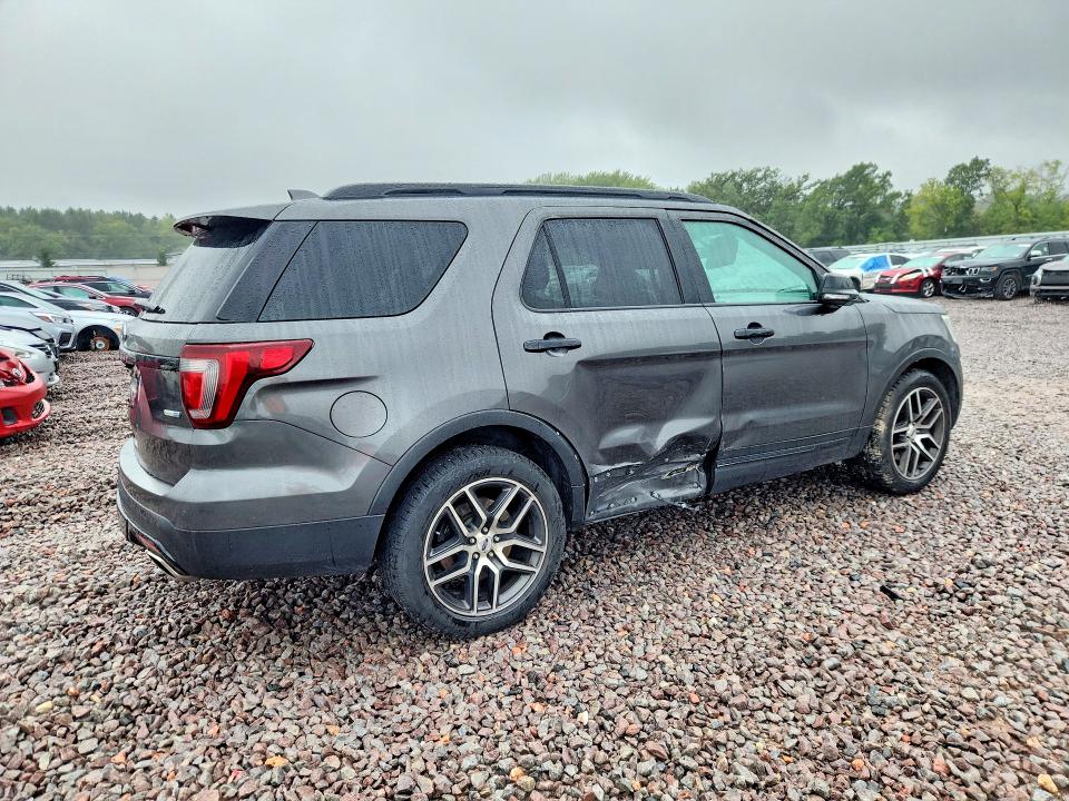 Photo 3 from auction – 2017 FORD EXPLORER with VIN 1FM5K8GT5HGE15957