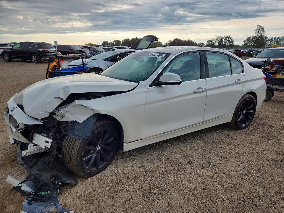 Снимка 1 от търг – 2014 BMW 320 с VIN WBA3C3C55EK200037