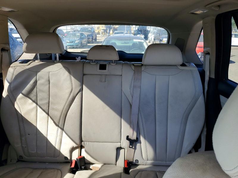 Photo 10 from auction – 2014 BMW X5 with VIN 5UXKS4C59E0C07335