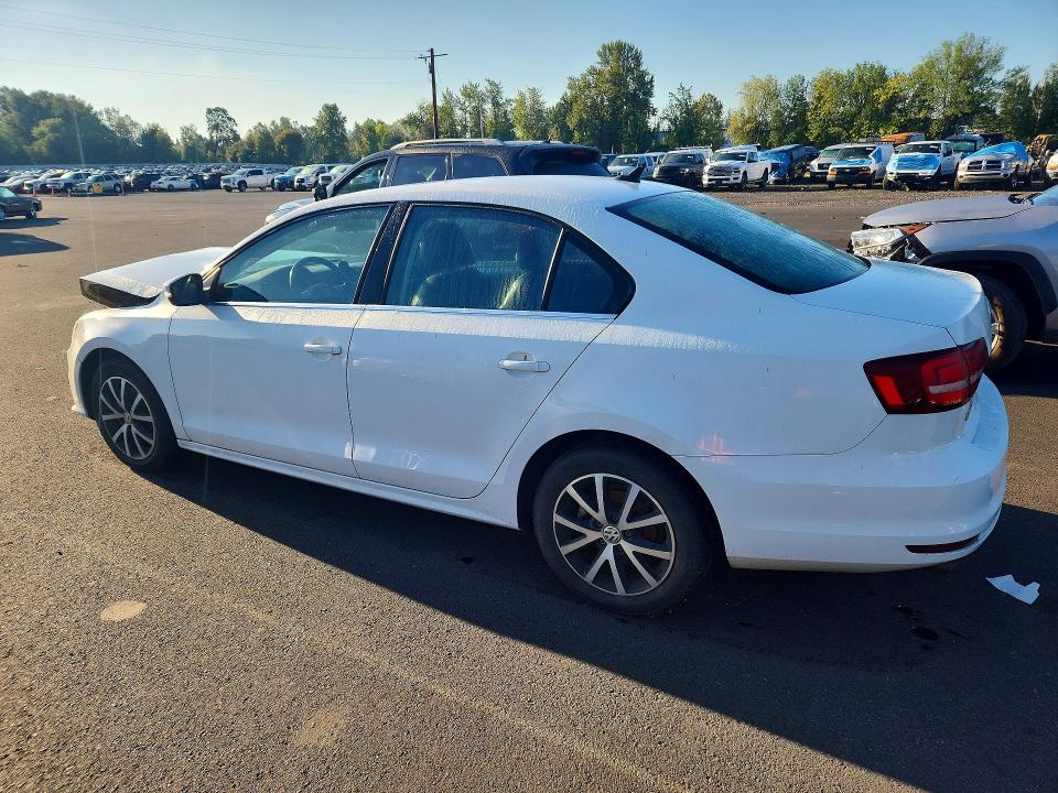 Photo 2 from auction – 2017 VOLKSWAGEN JETTA with VIN 3VWDB7AJ1HM223830
