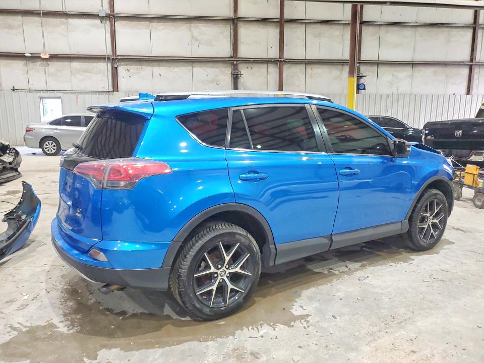 Photo 3 from auction – 2017 TOYOTA RAV4 with VIN JTMJFREV4HJ153336