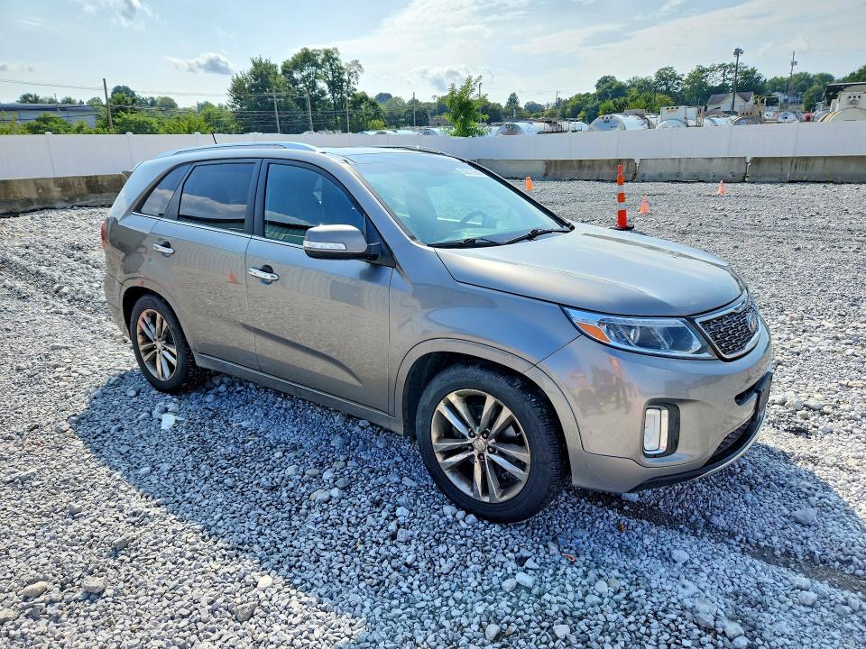 Photo 4 from auction – 2014 KIA SORENTO with VIN 5XYKW4A78EG442939