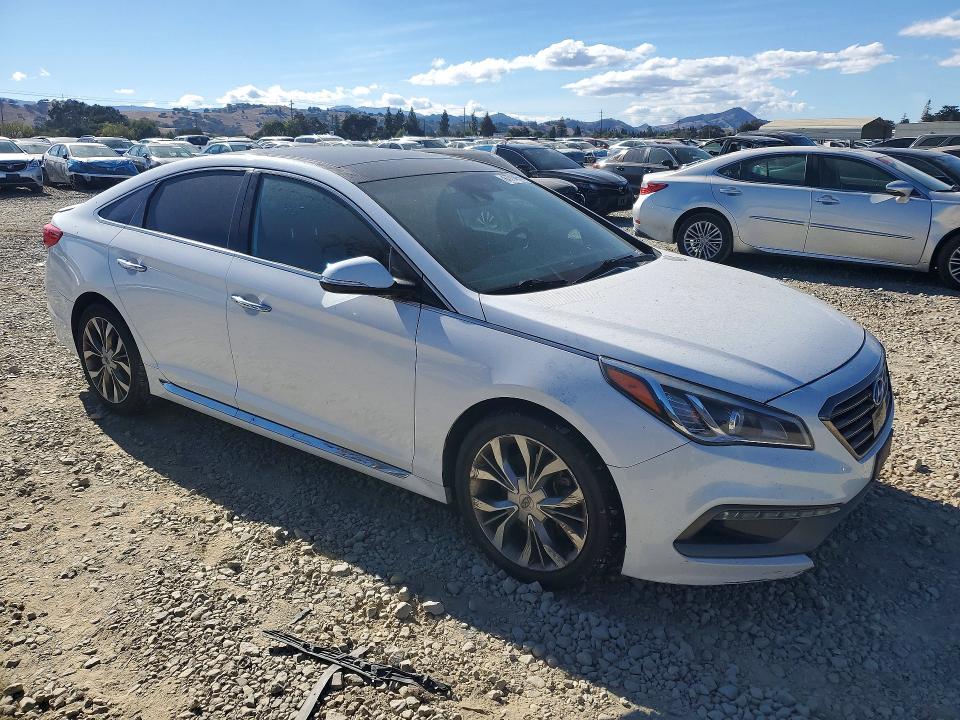 Photo 4 from auction – 2015 HYUNDAI SONATA with VIN 5NPE34ABXFH146986