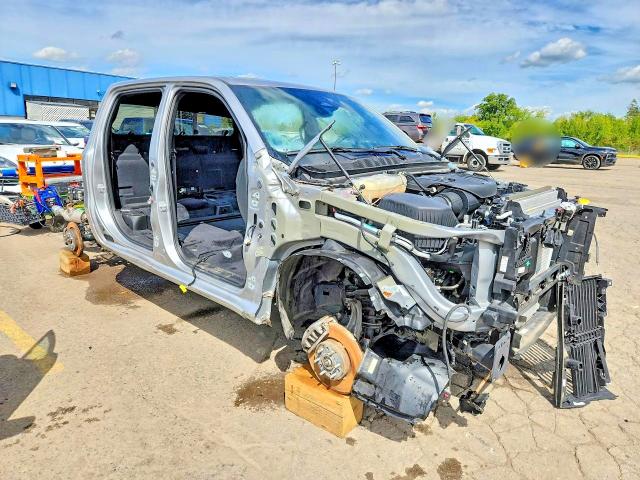 صورة رقم 4 من المزاد - 2025 RAM 1500 مع VIN 1C6SRFJPXSN512181