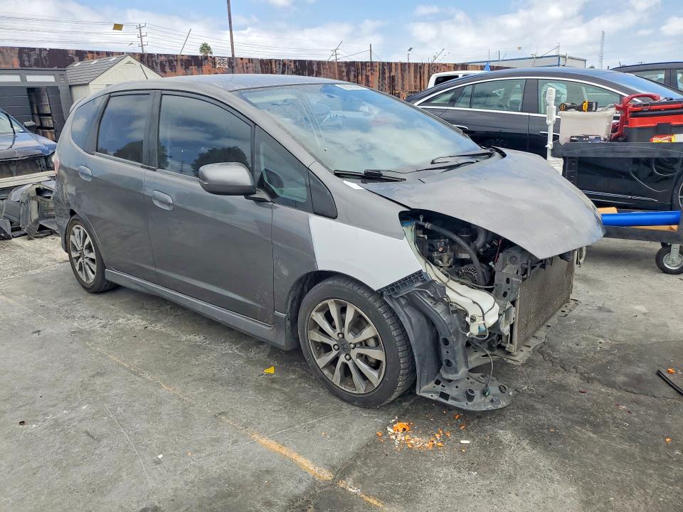 Photo 4 from auction – 2013 HONDA FIT with VIN JHMGE8H59DC001486