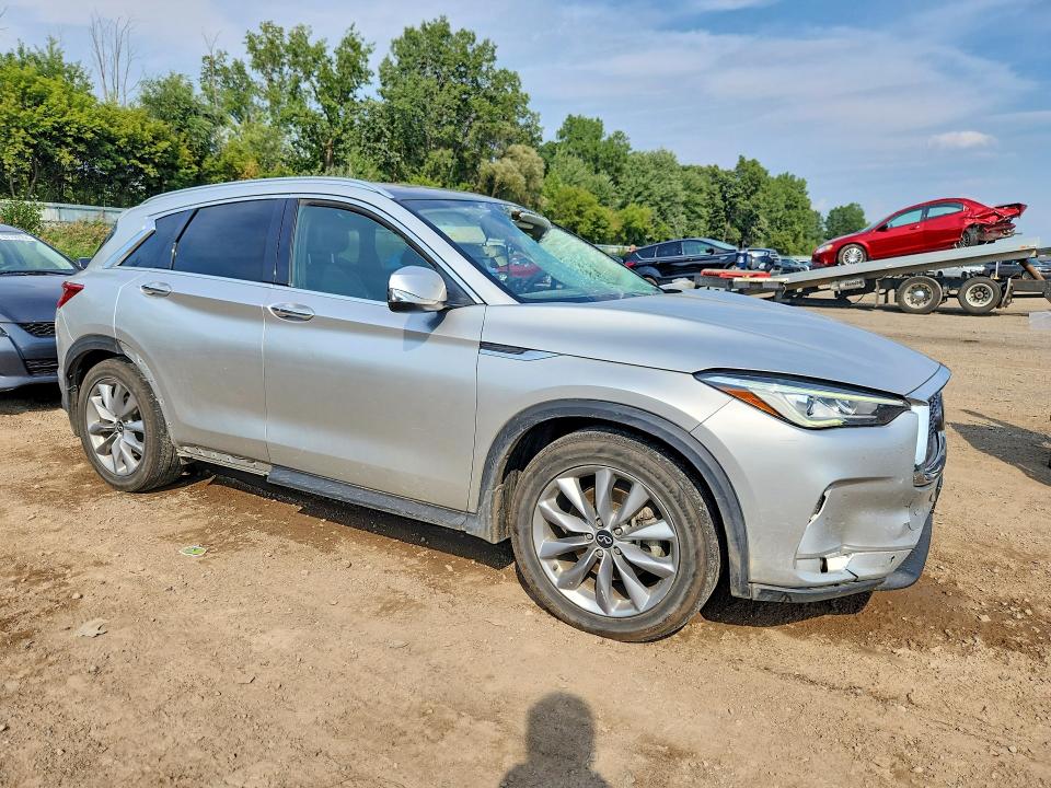 Снимка 4 от търг – 2020 INFINITI QX50 с VIN 3PCAJ5M3XLF120915