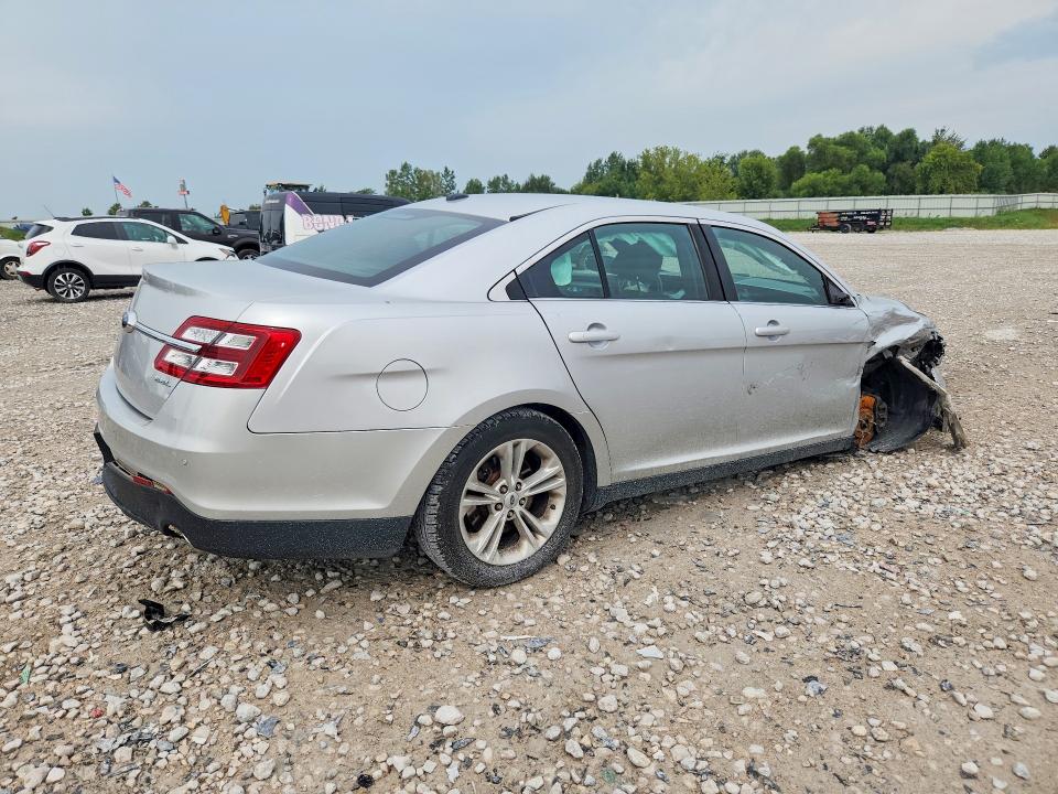 Photo 3 from auction – 2014 FORD TAURUS with VIN 1FAHP2E84EG177843