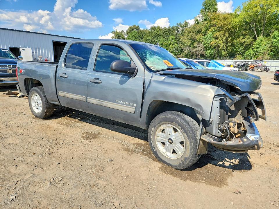 Photo 4 from auction – 2011 CHEVROLET SILVERADO with VIN 3GCPKSE3XBG331657