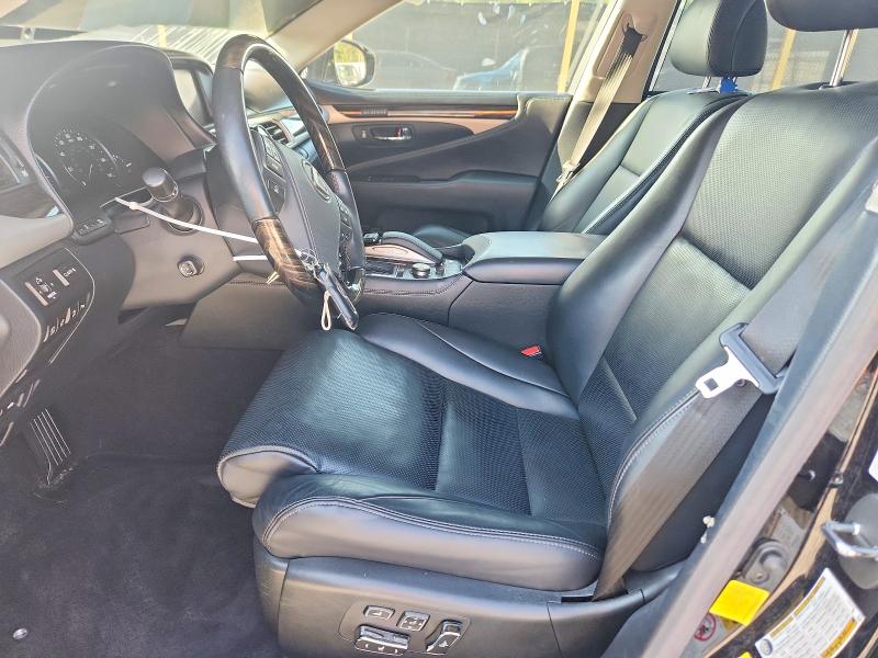 Photo 7 from auction – 2017 LEXUS LS with VIN JTHGL1EF8H5057567