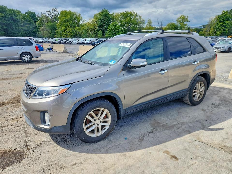 Photo 1 from auction – 2014 KIA SORENTO with VIN 5XYKT3A6XEG521877