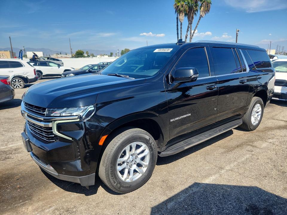 Photo 1 from auction – 2021 CHEVROLET SUBURBAN with VIN 1GNSCCKD4MR168573