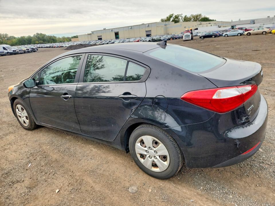 Снимка 2 от търг – 2016 KIA FORTE с VIN KNAFX4A68G5541355