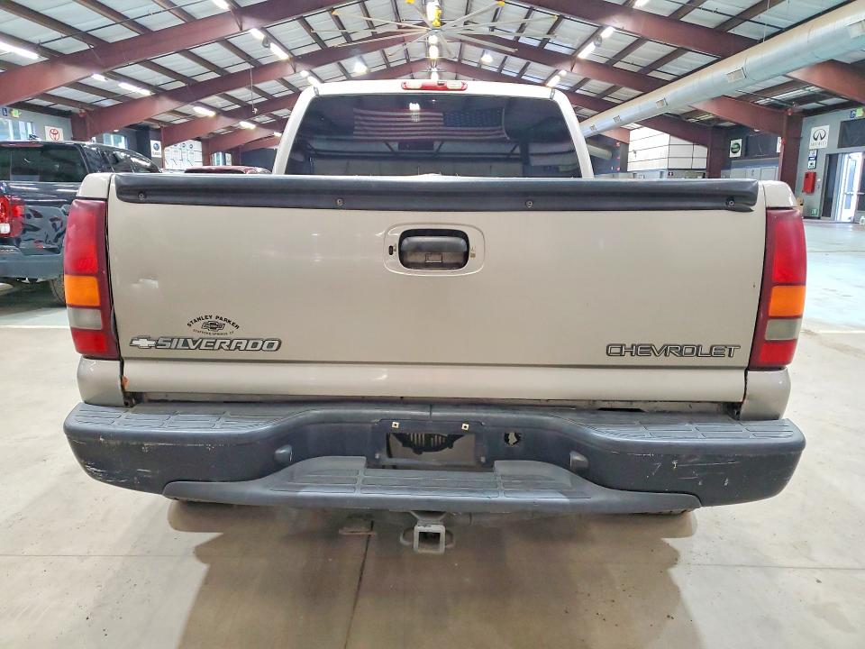 Photo 6 from auction – 2002 CHEVROLET SILVERADO with VIN 2GCEK19TX21173891