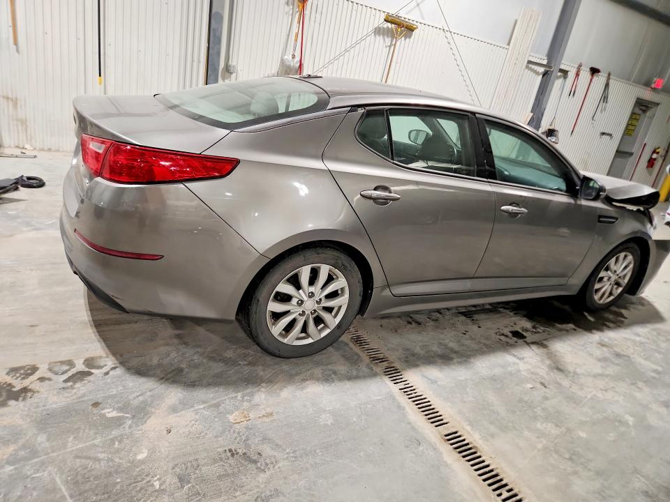 Фото 3 с аукциона – 2015 KIA OPTIMA с VIN 5XXGN4A79FG416378