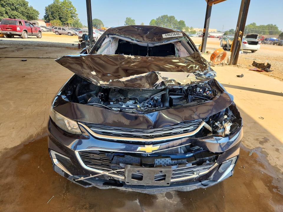 Photo 5 from auction – 2017 CHEVROLET MALIBU with VIN 1G1ZE5STXHF139759